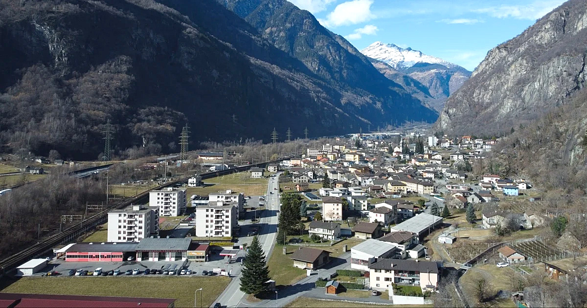 Veduta aerea della valle di Bodio, Ticino